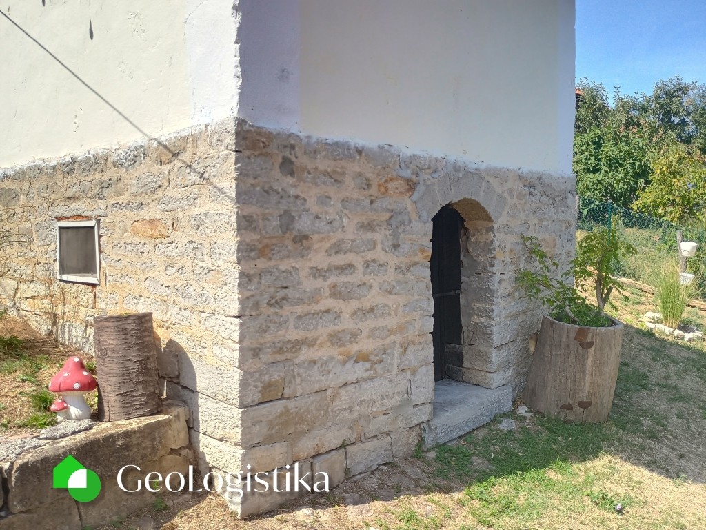 nepokretnost na prodaju